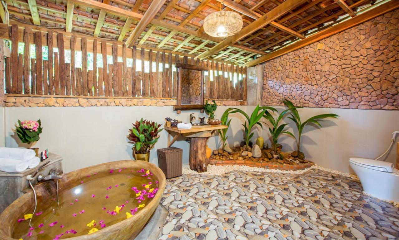 Chez Carole Beach Resort דואונג דונג מראה חיצוני תמונה